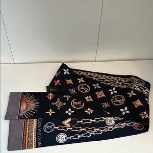 Black and Gold Twilly